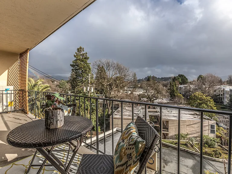 Quail Hill Apartments — Photo 45