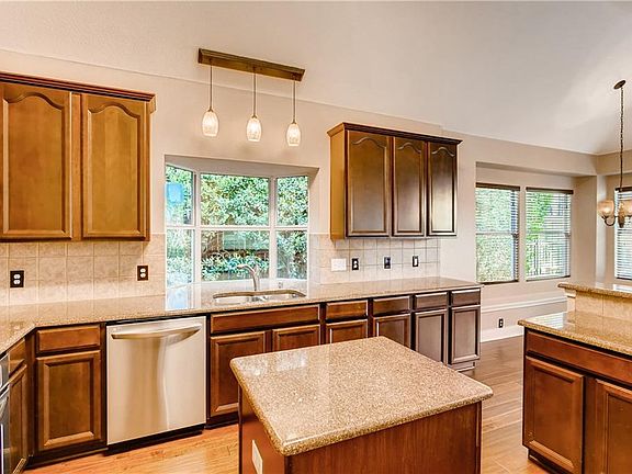 5th image of 9778 Grassland Dr