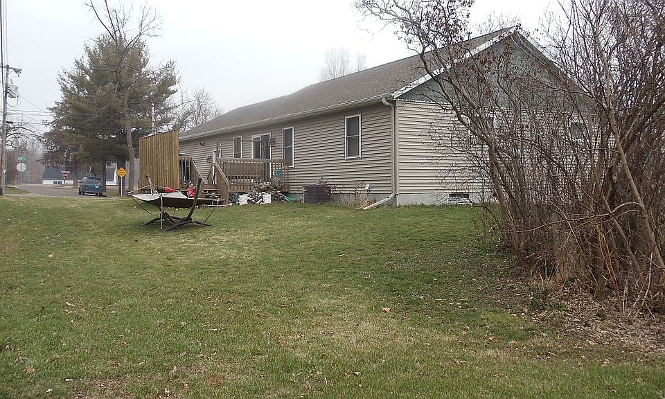 2nd image of 309 Lynn Ave