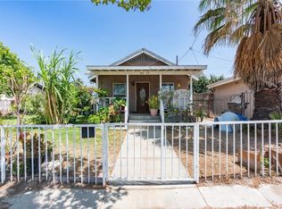 325 W Crescent Dr, Azusa, CA 91702