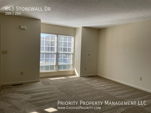 5th image of 643 Stonewall Dr