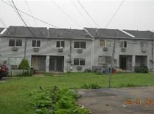 71 Clark Ln, Staten Island, NY 10304