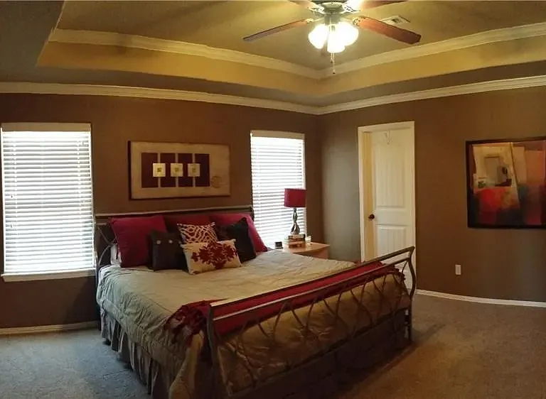 453 Caroline Claire St — Photo 8