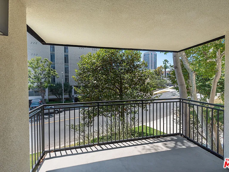 1340 S Beverly Glen Blvd #107 — Photo 19