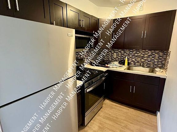 4th image of 91 Hamilton Ave APT 12