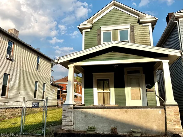 4254 Harrison St, Bellaire, OH 43906