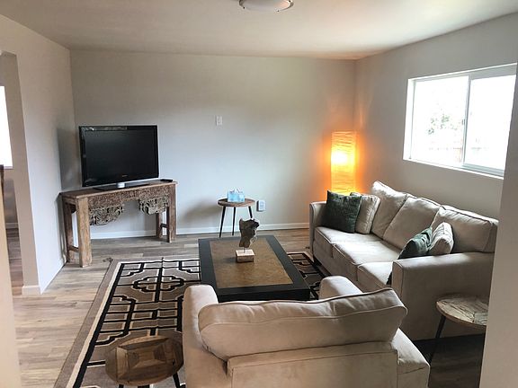 4th image of 1020 Camino De La Serna
