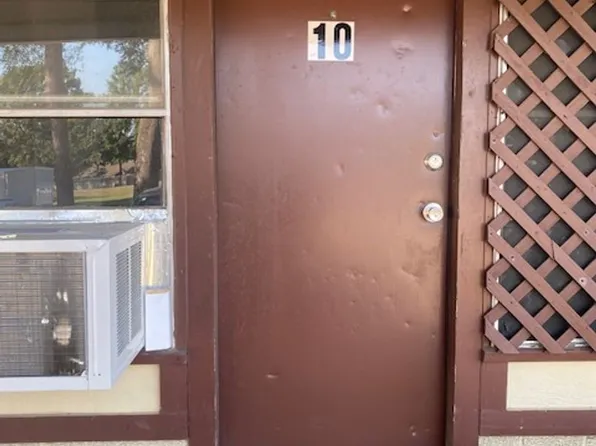 Oakdale Apartments, 812 W 16th St #10, Mount Pleasant, TX 75455