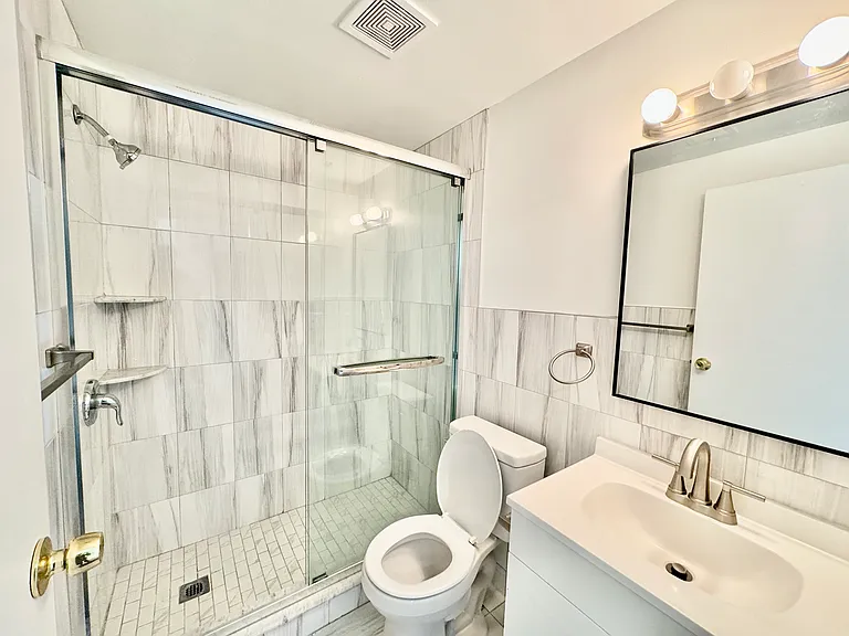 20 N 40th St #34 — Photo 10