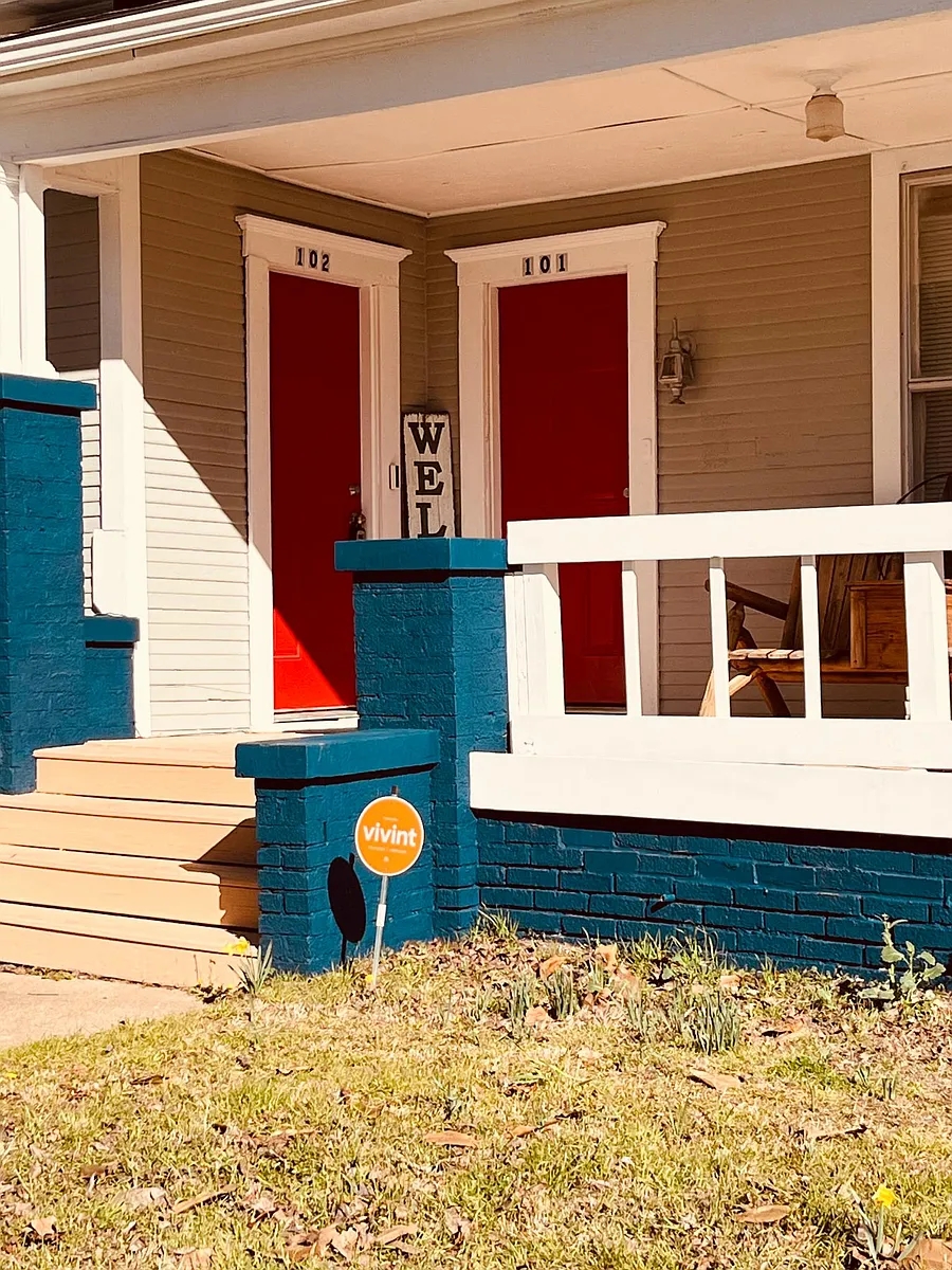 Building Photo - 431 E Woodard St #101