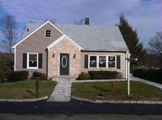 68 Oakwood Ave, Waterbury, CT 06708