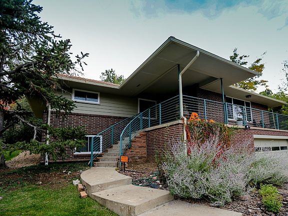 3rd image of 14360 Foothill Rd