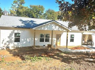 53 Clinic Rd, Tate, GA 30177