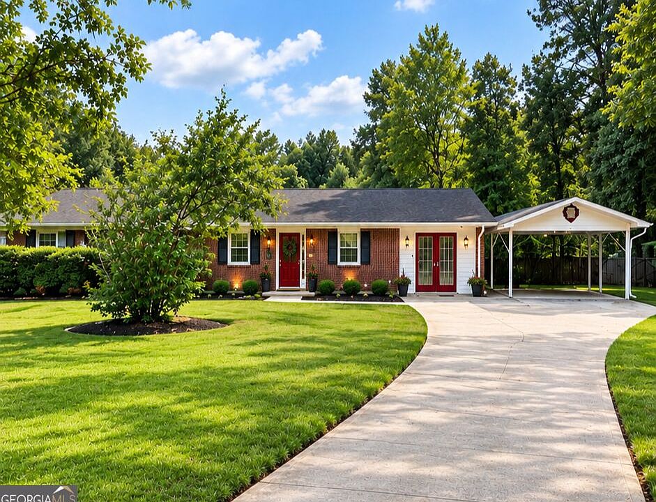1st image of 345 Oak Hill Cir