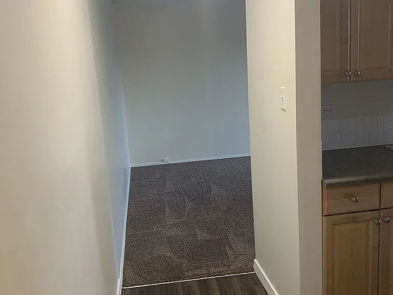 932 1st Ave NW — Photo 10