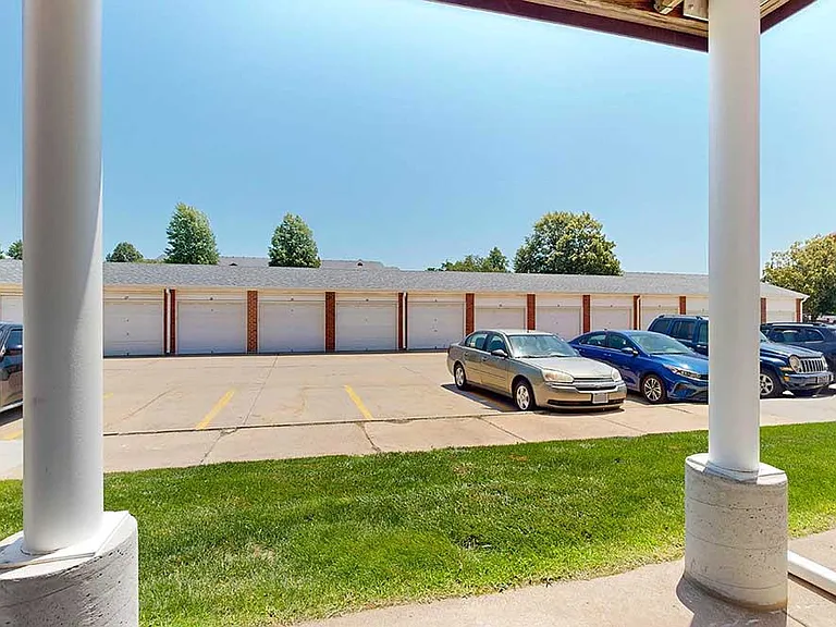 Pine Lake Heights Apartments — Photo 66
