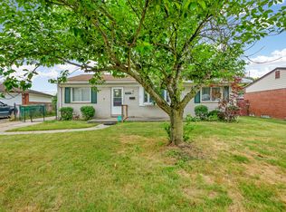 9472 Terry St, Romulus, MI 48174