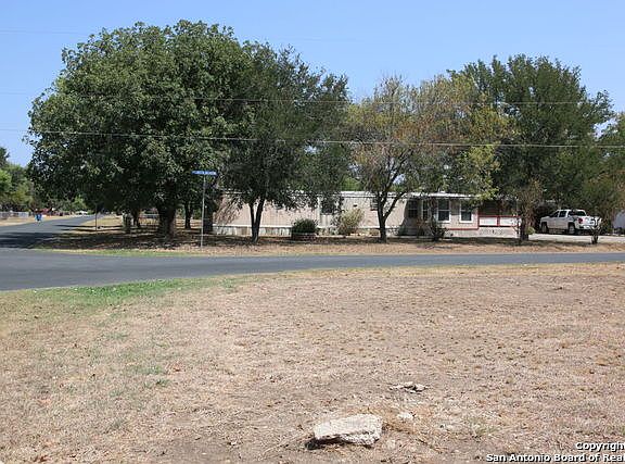 4th image of 15123 Pioneer Meadows