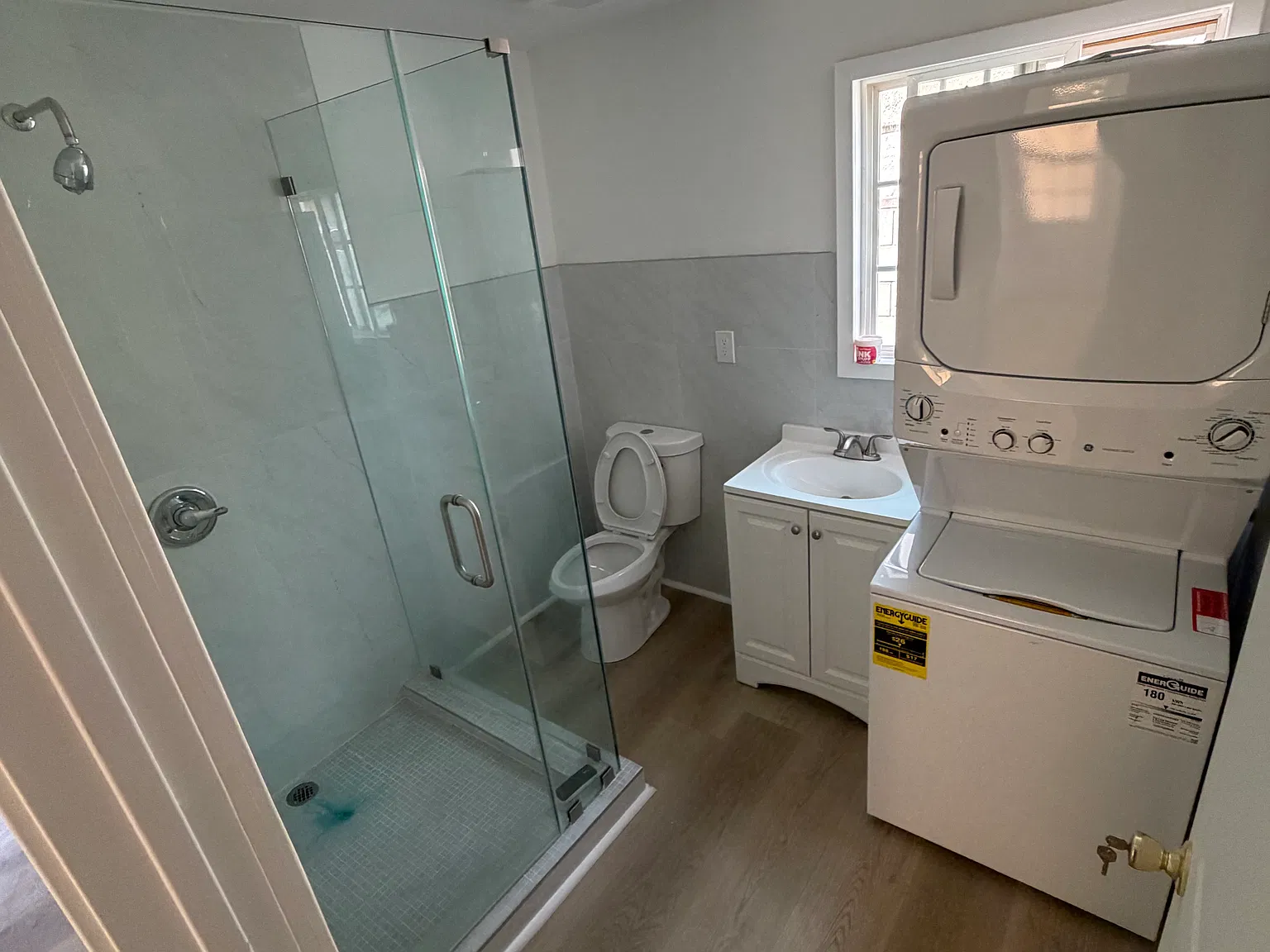 1 bed, 550 sqft, $2,300 — Photo 4