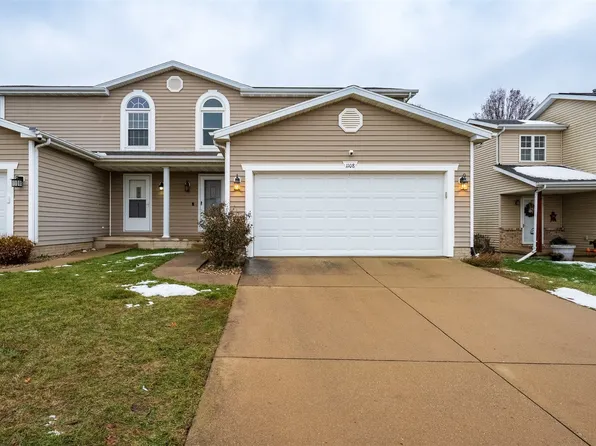 1108 Henry St, Normal, IL 61761