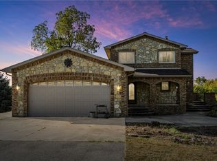 22509 River Rd, Monticello, IA 52310