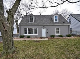 4237 W 99th St, Oak Lawn, IL 60453