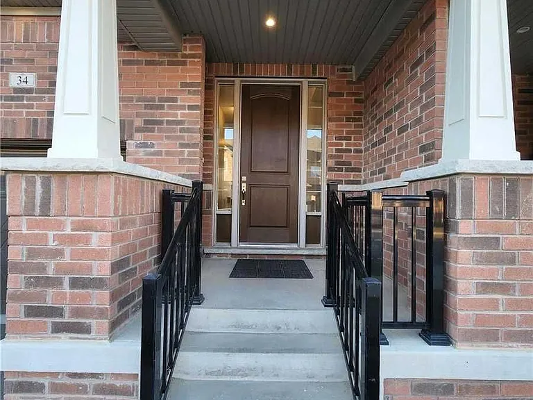 34 Stonehill Ave — Photo 2