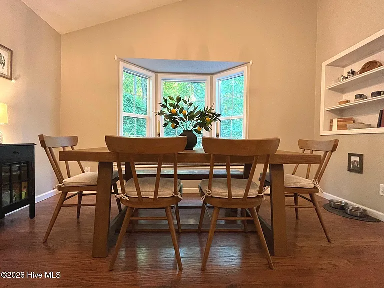 2400 Longleaf Dr W — Photo 10