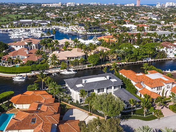 4th image of 133 W Coconut Palm Road