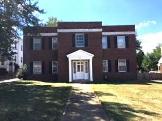 1st image of 1131 Chestnut Hill Dr APT 3