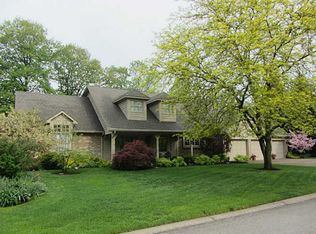 9732 Gulfstream Dr, Fishers, IN 46037