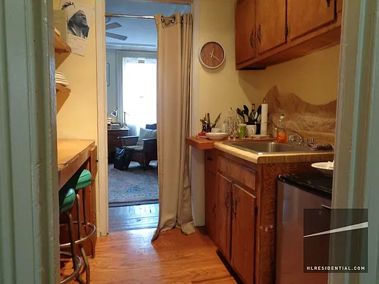 Rented by Highline Residential | media 8