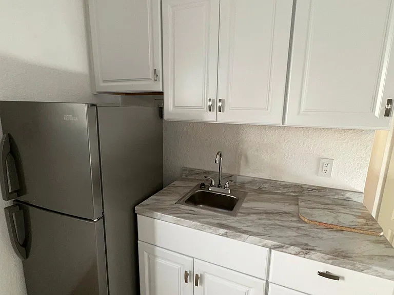 1745 NE 172nd St — Photo 3