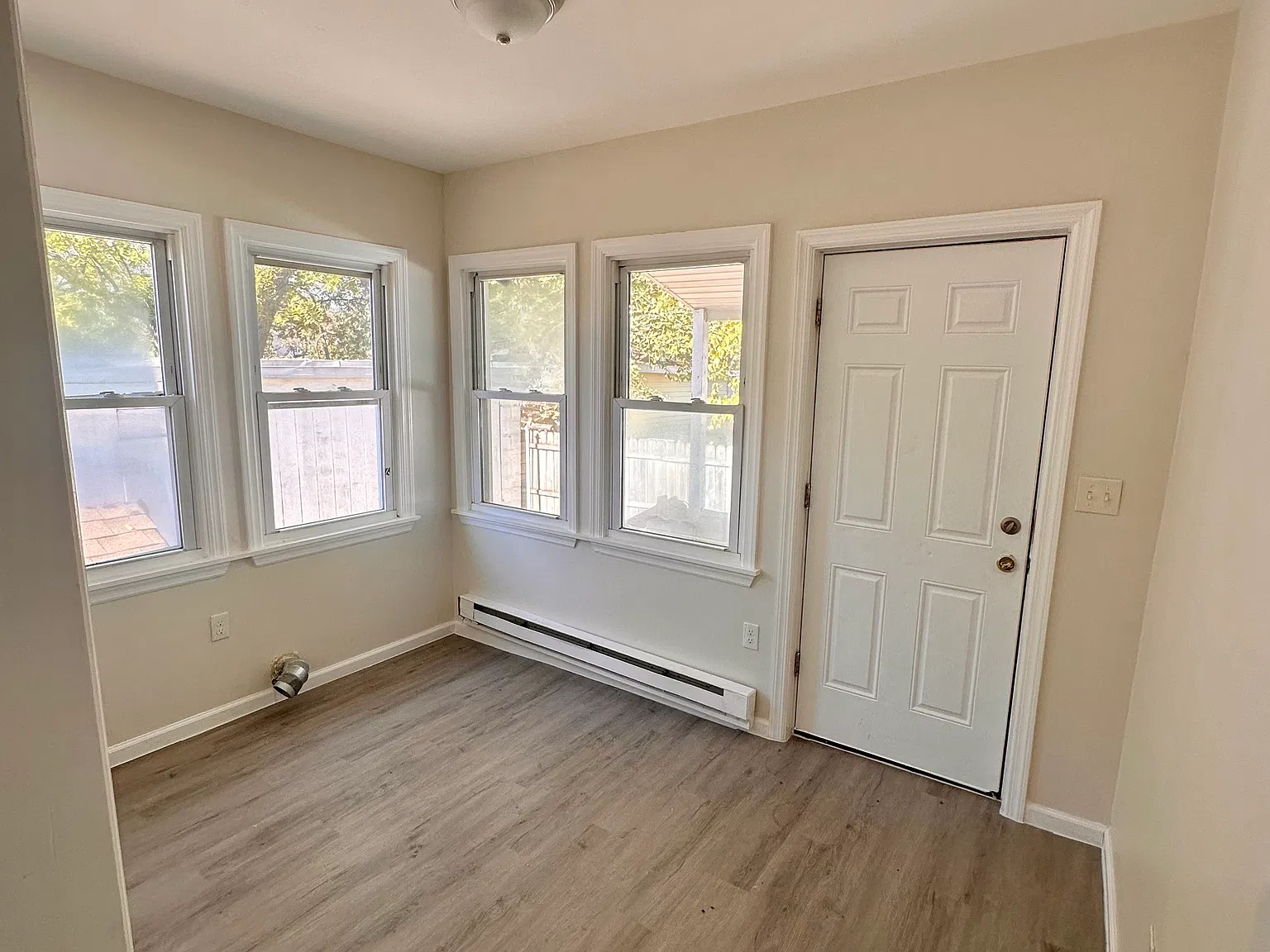 1 bed, $1,325 — Photo 2