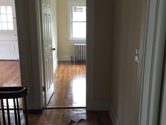 4th image of 90 Brookside Ave #2