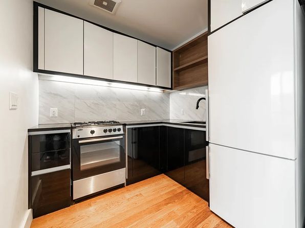 581 Ocean Pkwy APT 7A