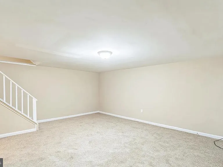 5204 Leeward Rd #N — Photo 11