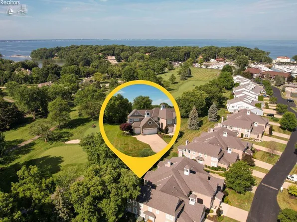 4532 E Harbors Edge Dr #6-3, Pt Clinton, OH 43452