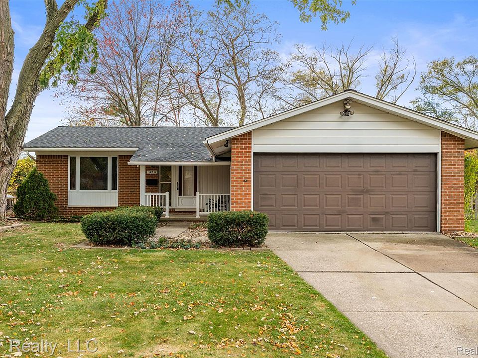 1st image of 39237 Grennada St