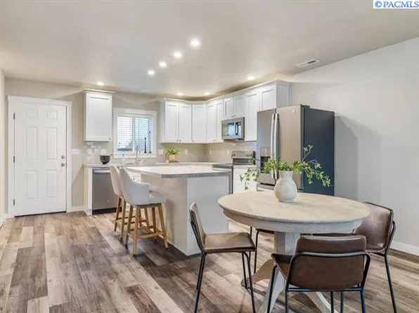 484 N 5th Ave, Connell, WA 99326