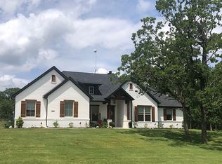 609 Shady Pond Ln, Azle, TX 76020