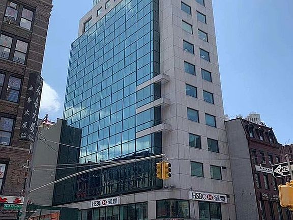4th image of 11 E Broadway #4D