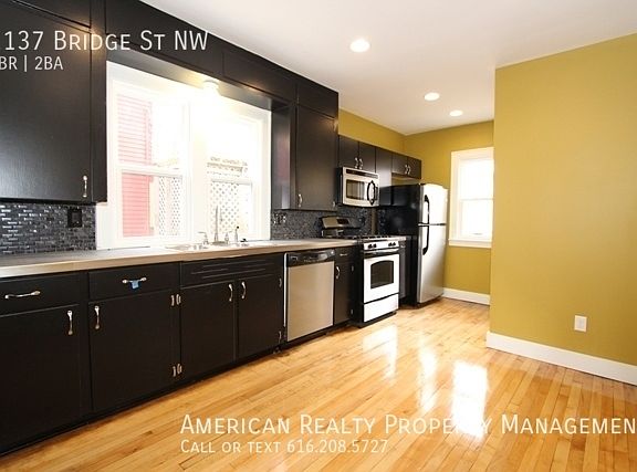 3rd image of 1137 Bridge St NW