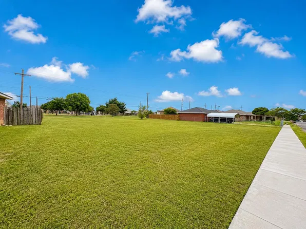 1326 E 25th St, Lubbock, TX 79404