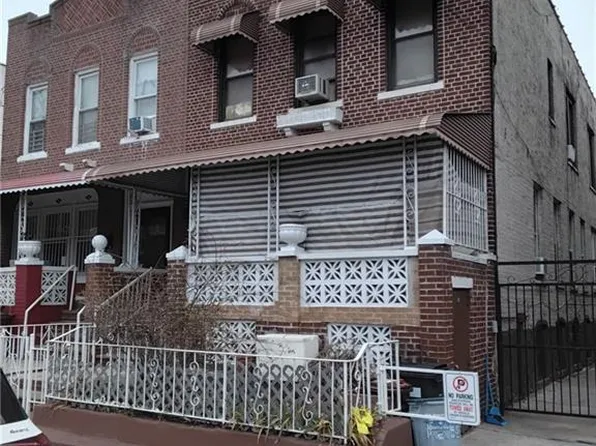 699 Bradford St, Brooklyn, NY 11207