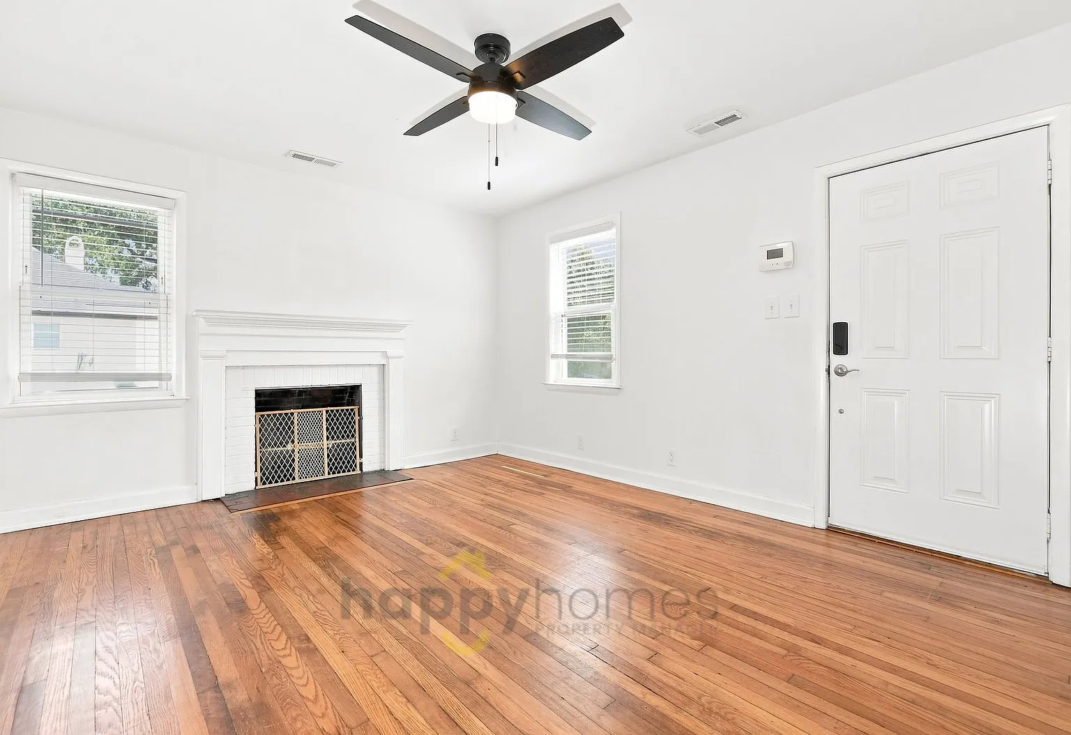 Charming 3 Bedroom 1 Bathroom in North Charleston — Photo 3