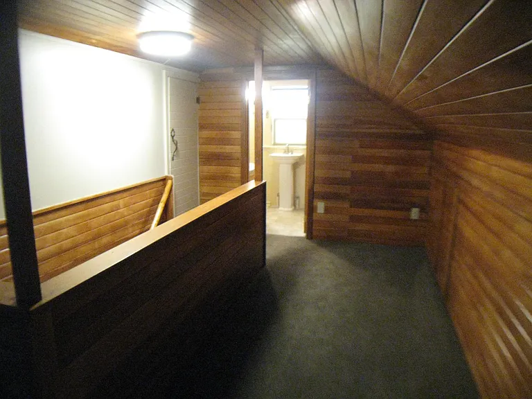 310 E Lake St — Photo 19