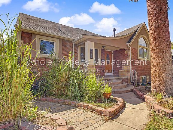 2nd image of 3211 S Cherokee St