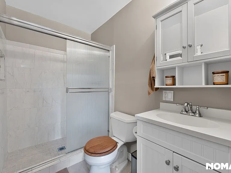 22100 Burbank Blvd #333D — Photo 5