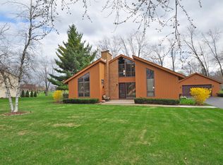 10437 W Beach Rd, Beach Park, IL 60087